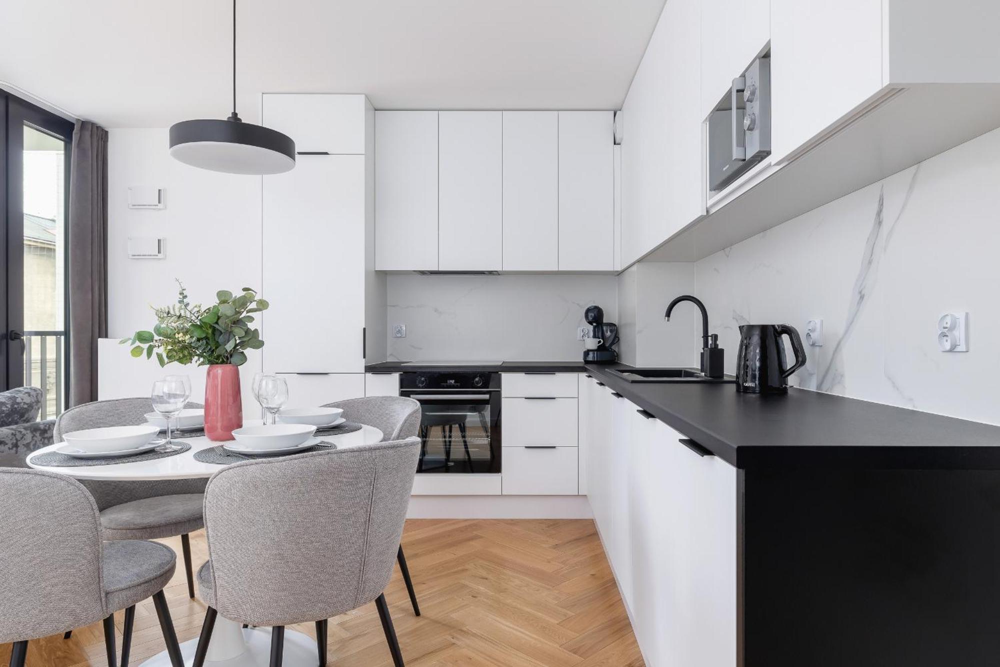 Lux Apartments Kosciuszki 39 With Parking By Renters Prestige Krakow Exterior photo